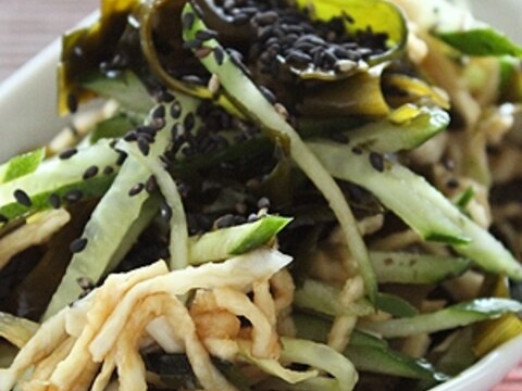 有機きゅうりと有機切り干し大根とわかめの酢の物